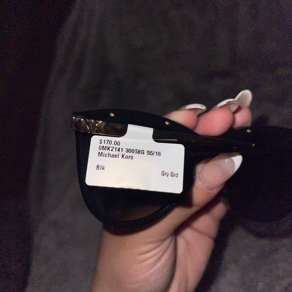 FINAL SALE 🔥Michael kors sunglasses - Picture 13 of 16